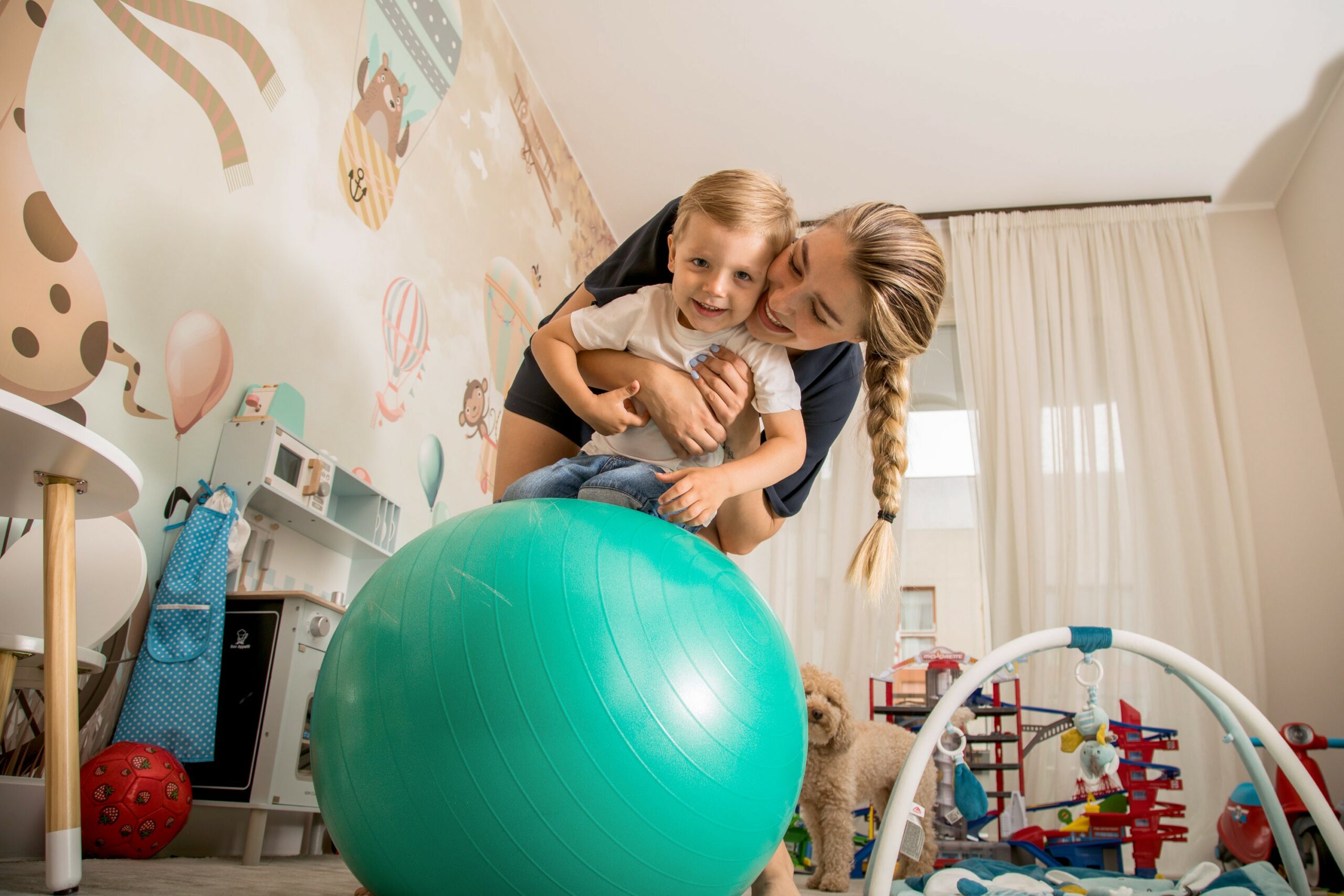 Au-pair-Aufenthalt im Ausland gefällig? Nicht immer muss das Ziel weit weg sein - auch in Europa gibt es viel zu entdecken.