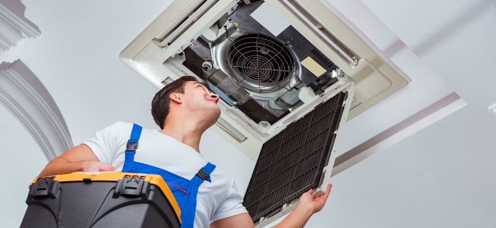 Mechatronikerin für Kältetechnik_Contentbilder_low_2