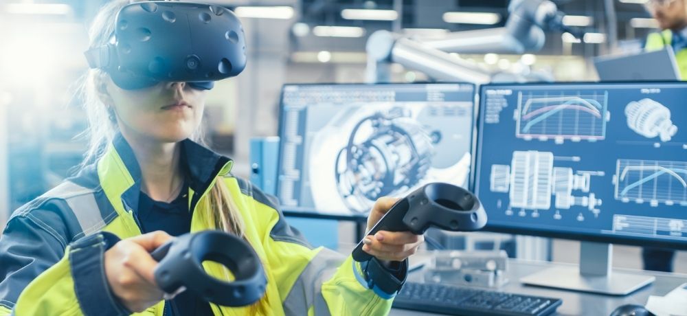 Virtual Engineer arbeitet mit VR-Brille und Controllern für die Hände.