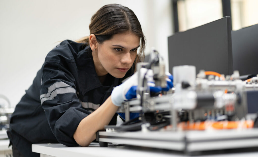 Wer eine Ausbildung in einem technischen Bereich angeht, ist für die berufliche Zukunft gut aufgestellt.