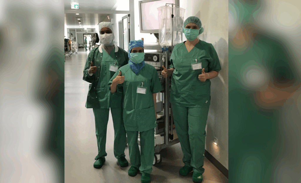 Einsatz von Teilnehmerinnen der Erlebniswochen im OP.