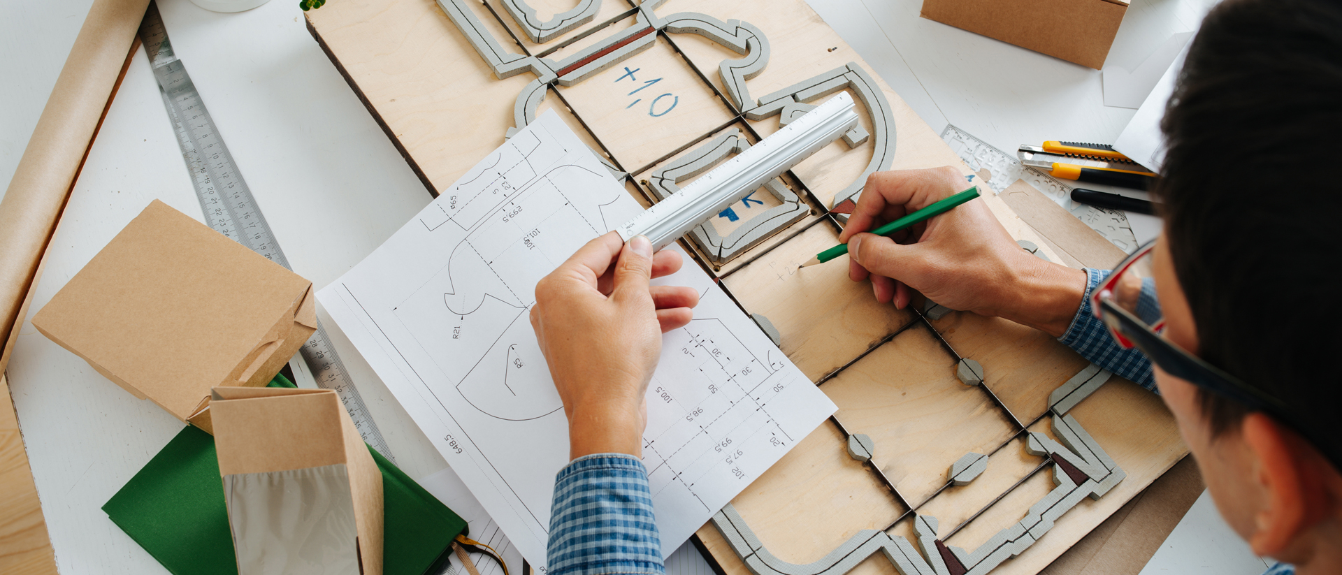 AdobeStock_332366713_Verpackungstechnologie_1920